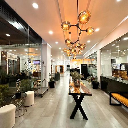 Hotel Bugari Aeropuerto Guadalajara Las Pintas Dış mekan fotoğraf
