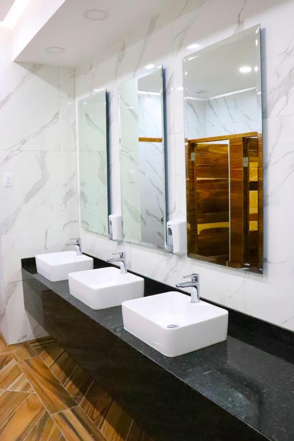 Hotel Bugari Aeropuerto Guadalajara Las Pintas Dış mekan fotoğraf