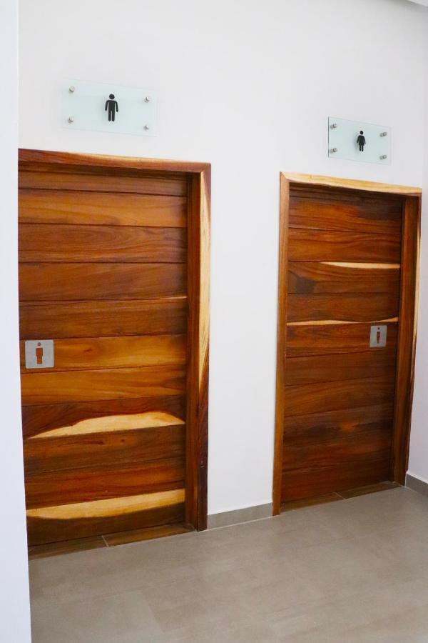 Hotel Bugari Aeropuerto Guadalajara Las Pintas Dış mekan fotoğraf