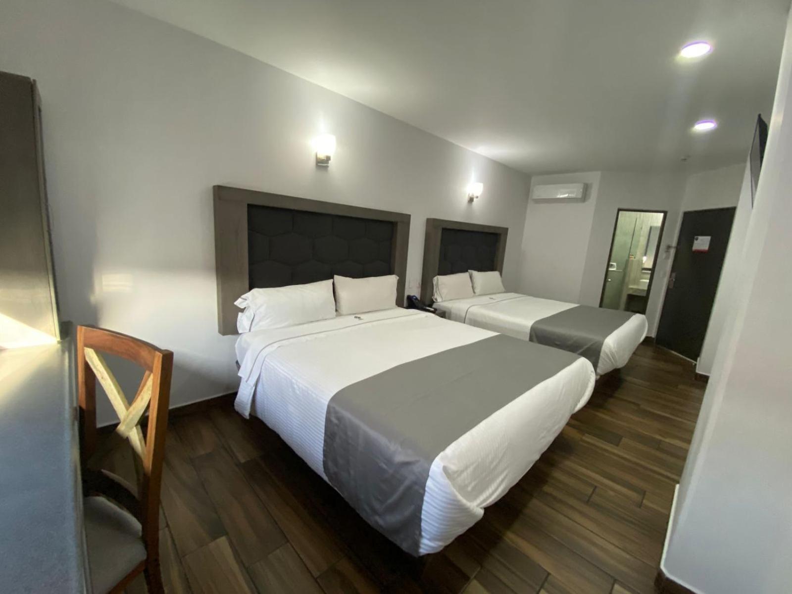Hotel Bugari Aeropuerto Guadalajara Las Pintas Dış mekan fotoğraf