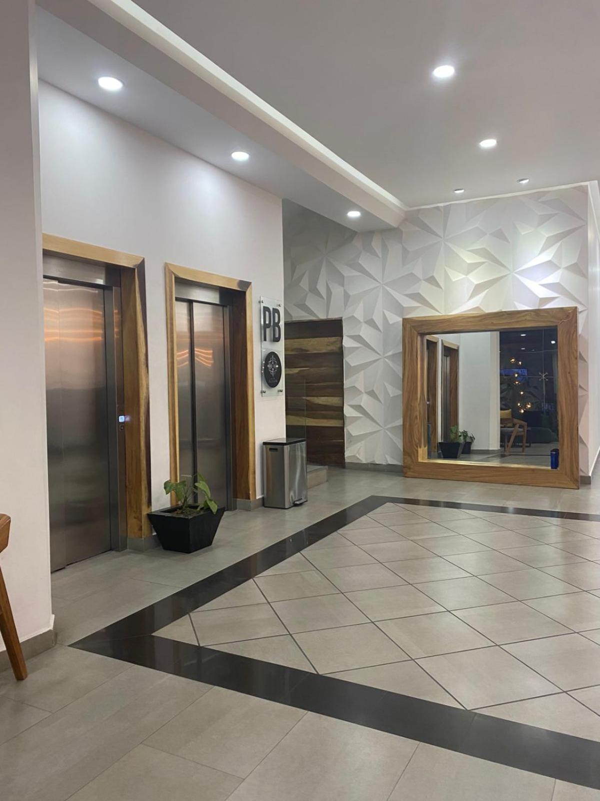 Hotel Bugari Aeropuerto Guadalajara Las Pintas Dış mekan fotoğraf
