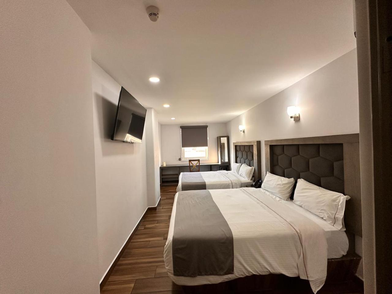 Hotel Bugari Aeropuerto Guadalajara Las Pintas Dış mekan fotoğraf