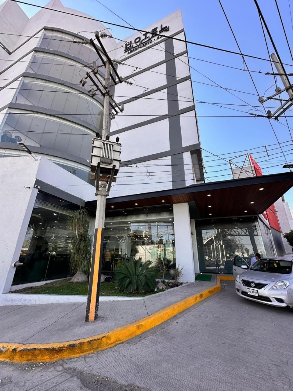 Hotel Bugari Aeropuerto Guadalajara Las Pintas Dış mekan fotoğraf
